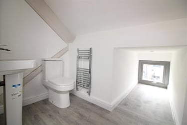 2 bed flat, 147 Carlton Road, St Anns, Nottingham, NG32AL - Image 12